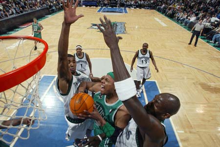 老牌队徽承 老牌队徽承